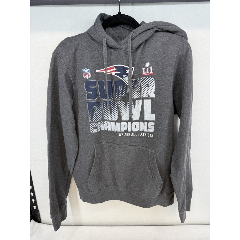 Fanatics Gray New England Patriots Super Bowl LI Champions‎ Hoodie Size Medium